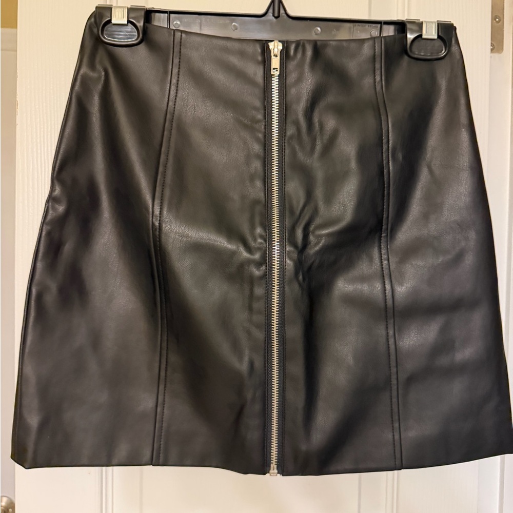 Forever 21 Black Faux Leather Mini Skirt with Center Zip